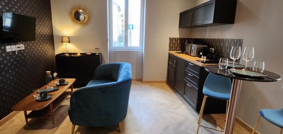 Suite sensuelle et romantique, Sauna et jacuzzi privatif, Aix les Bains