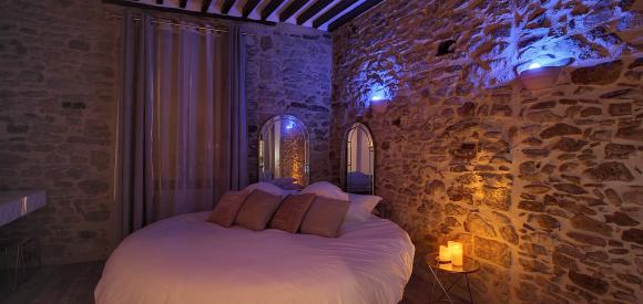 Love room plaisir et spa, dans maison privée, Bouches du Rhône