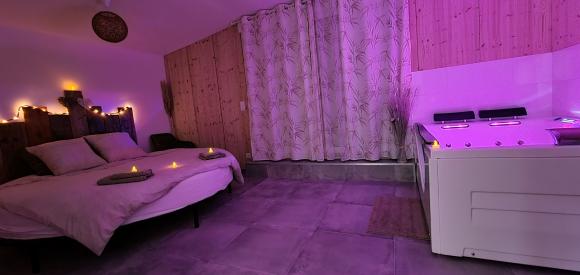 Loft avec lit Rond et jacuzzi 2 places, proche Bordeaux