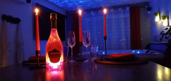 Villa sensuelle avec Spa privatif et sa pièce secrète "50 nuances de Grey" en option, proche de Toulouse