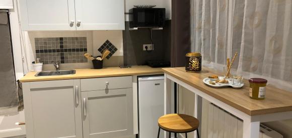 Studio pour deux avec spa privatif, au pied du Luberon