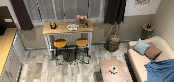 Studio pour deux avec spa privatif, au pied du Luberon