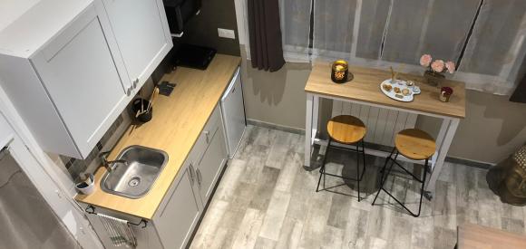 Studio pour deux avec spa privatif, au pied du Luberon