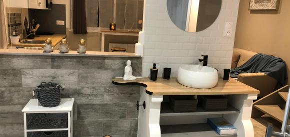 Studio pour deux avec spa privatif, au pied du Luberon