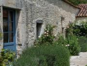 Suite Exception avec lit rond, jacuzzi privatif et jardin secret - Vendée, près de La Rochelle - 10