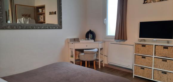 Chambre de charme avec Jacuzzi privatif, proche Carcassonne