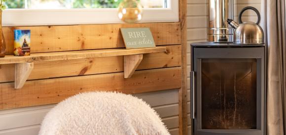 Chalet avec jacuzzi privatif et poêle à bois, proche Caen
