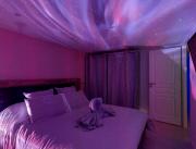 Love Room avec pièce de plaisirs et jacuzzi proche Toulon - 3