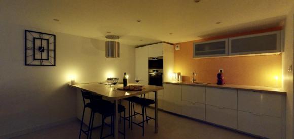 Love Room avec pièce de plaisirs et jacuzzi proche Toulon