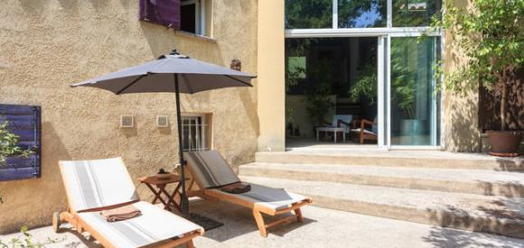 Suite  pour deux personnes avec piscine privative chauffée en Provence