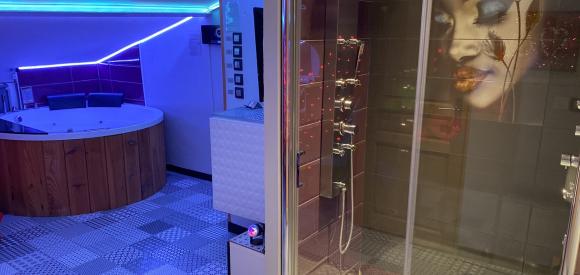 Chambre avec spa privé et sauna, près de Lyon