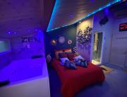 Chambre avec spa , sauna et hammam privatifs près de Lyon - 3