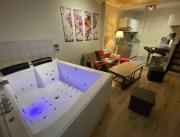 Love room AMBIANCE SECRET et spa privatif près de Lyon - 5