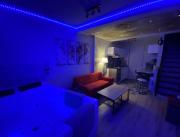 Love room AMBIANCE SECRET et spa privatif près de Lyon - 2