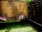 Appartement romantique lit rond Jacuzzi privatif , terrasse et jardin, La Ciotat, proche Marseille - 8