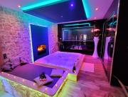 Gite de luxe avec spa, sauna et salle de cinéma, Cantal - 8