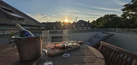 Appartement rooftop avec Jacuzzi Privatif, Centre Senlis, proche Paris