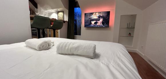 Appartement rooftop avec Jacuzzi Privatif, Centre Senlis, proche Paris