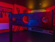 Love room  à thème salle de jeux pour adultes, espace jacuzzi et terrasse vue sur les toits, Libourne - 1