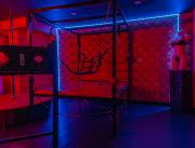 Love room  à thème salle de jeux pour adultes, espace jacuzzi et terrasse vue sur les toits, Libourne - 11