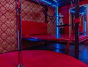 Love room  à thème salle de jeux pour adultes, espace jacuzzi et terrasse vue sur les toits, Libourne - 12