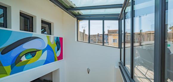 Love room  à thème salle de jeux pour adultes, espace jacuzzi et terrasse vue sur les toits, Libourne