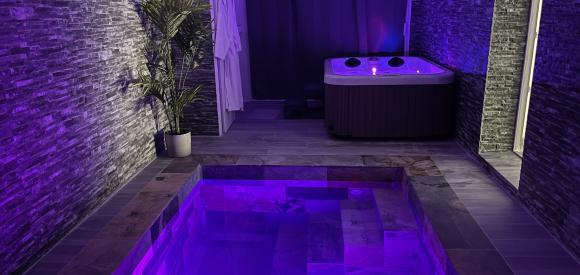 Suite BALI avec piscine intérieure chauffée, jacuzzi, fauteuil massant, Proche Nimes