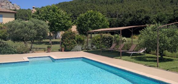 Bastide avec SPA privatif, au pied du Luberon