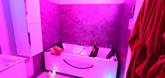 Love Room proche Océan avec Hammam, Sauna et Bain à 2, Biscarrosse