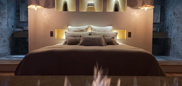 Suite ambiance Sahara Lodge avec baignoire balnéo, Istres, Bouche du Rhone