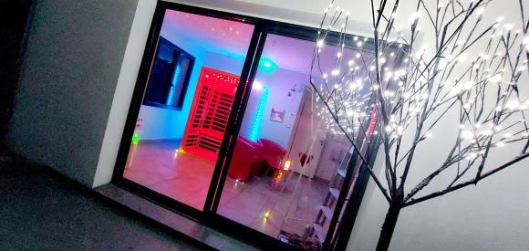Séjour romantique en amoureux avec Jacuzzi et Sauna privatif dans maison indépendante àYchoux, proche Biscarrosse
