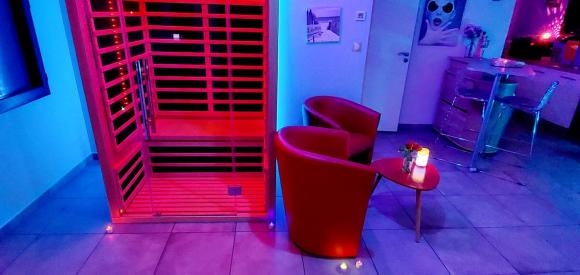 Séjour romantique en amoureux avec Jacuzzi et Sauna privatif dans maison indépendante àYchoux, proche Biscarrosse