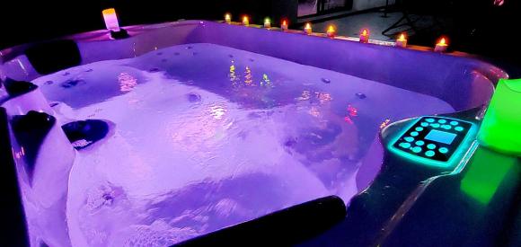 Séjour romantique en amoureux avec Jacuzzi et Sauna privatif dans maison indépendante àYchoux, proche Biscarrosse