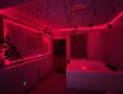 Love room ambiance Emmanuelle avec Bain SPA XXL - 7