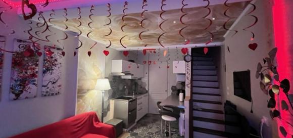 Love room ambiance Emmanuelle avec Bain SPA XXL
