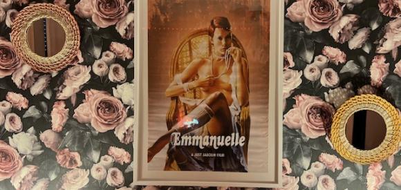 Love room ambiance Emmanuelle avec Bain SPA XXL
