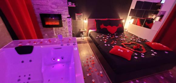 Suite romantique avec jacuzzi privatif au coeur d'Avignon