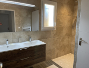 Suite esprit Santorin avec piscine intérieure chauffée, jacuzzi, fauteuil massant, Entre Nimes,  Arles, et Avignon - 7