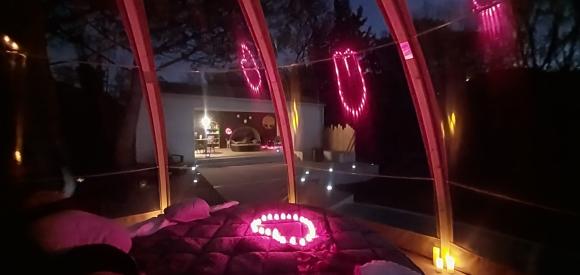 Féerie Wigwam de luxe avec piscine et spa individuels, à 10mn de Carcassonne