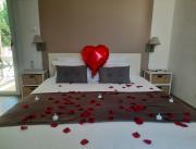 Chambre de charme avec Jacuzzi privatif, proche Carcassonne - 2