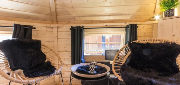 Kota romantique et insolite  jacuzzi et douche finlandaise, à 20 min de Nantes