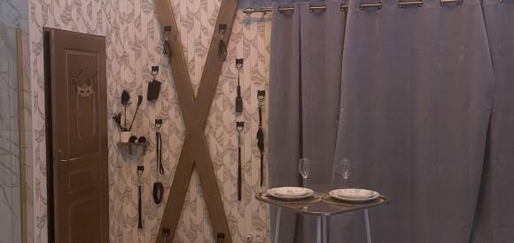 Magnifique Love room ambiance érotique avec Jacuzzi en Normandie