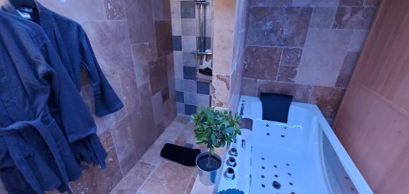 Love room avec spa, Honfleur