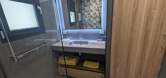 Gîtes Domaine de la chapelle avec piscine chauffée et jacuzzi privatifs, Cote d’Azur