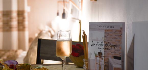 Love room de 35m2, avec jacuzzi privé, Hérault