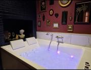 Loveroom érotique et romantique avec balnéothérapie et secret room, Montauban centre - 2