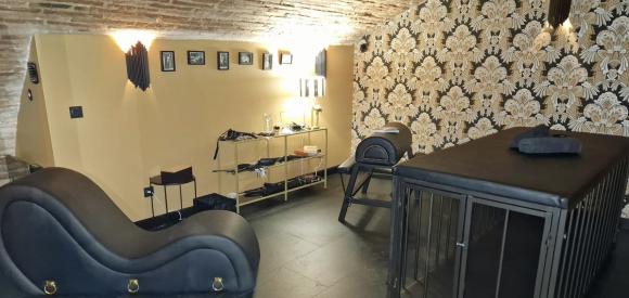 Loveroom érotique et romantique avec balnéothérapie et secret room, Montauban centre