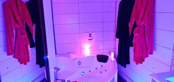 Nuit Romantique avec Sauna et Spa Privatif, Front de Mer Biscarosse Plage