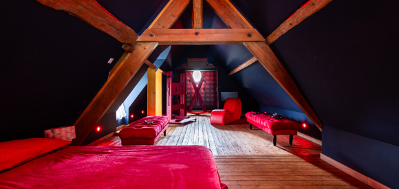 Magnifique chaumière en Normandie avec espace coquin et jacuzzi privatif, moins d'1 h de Paris