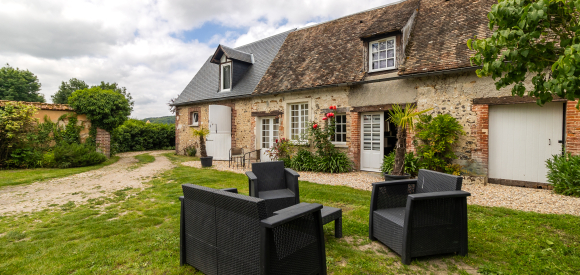 Magnifique chaumière en Normandie avec espace coquin et jacuzzi privatif, moins d'1 h de Paris